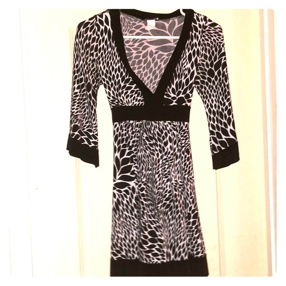 Cute black and white dress